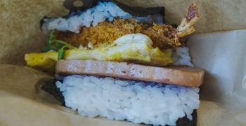 【沖繩美食】Potama(那霸機場國際線店)｜豬肉蛋飯糰